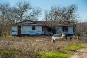 Legal Considerations When Selling Your Home for Cash Explained