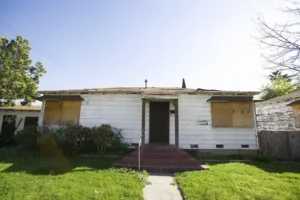 Selling a Fixer-Upper: Expert Tips for a Successful Home Sale